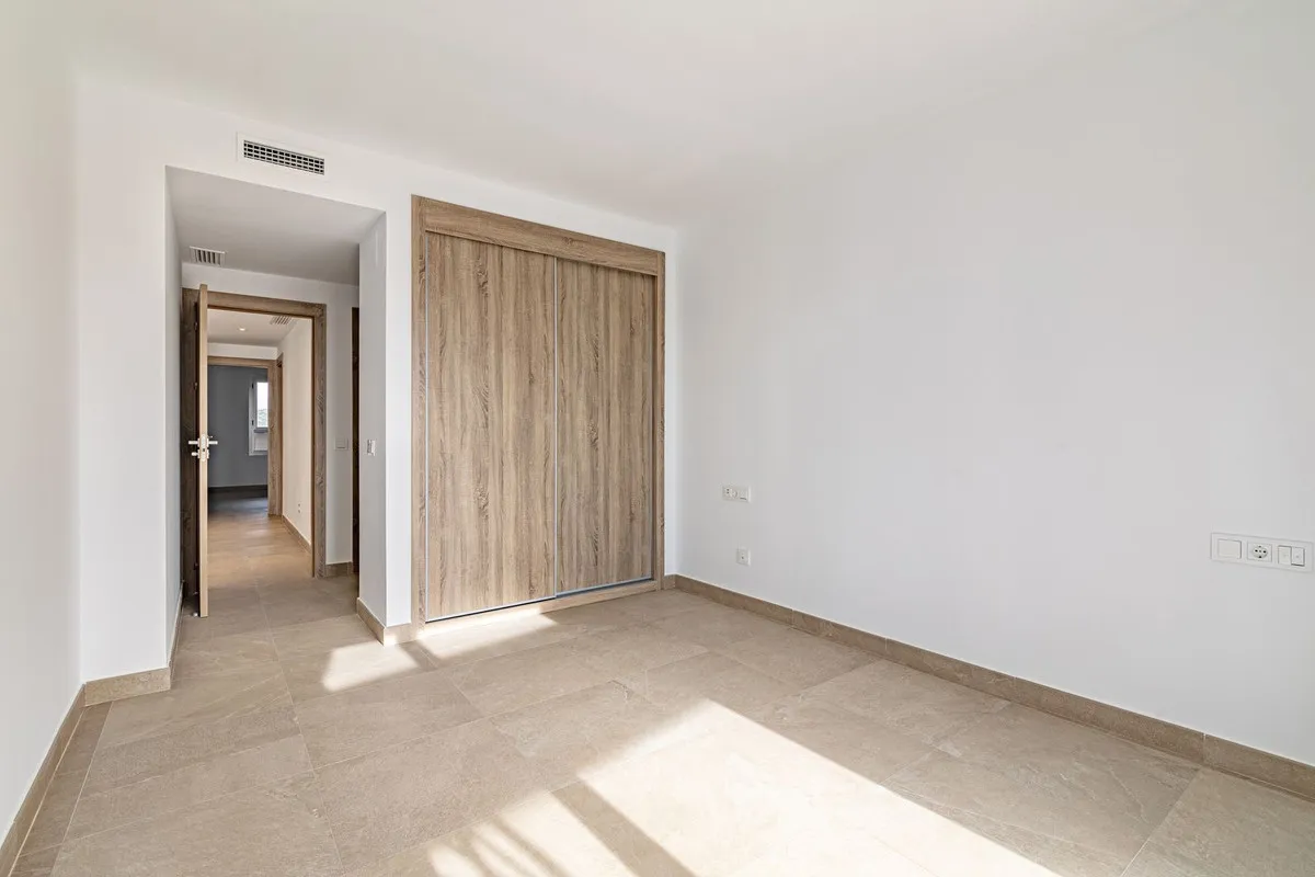 b7d7dceb-b8f9-4c7f-a417-0c59f27dc356