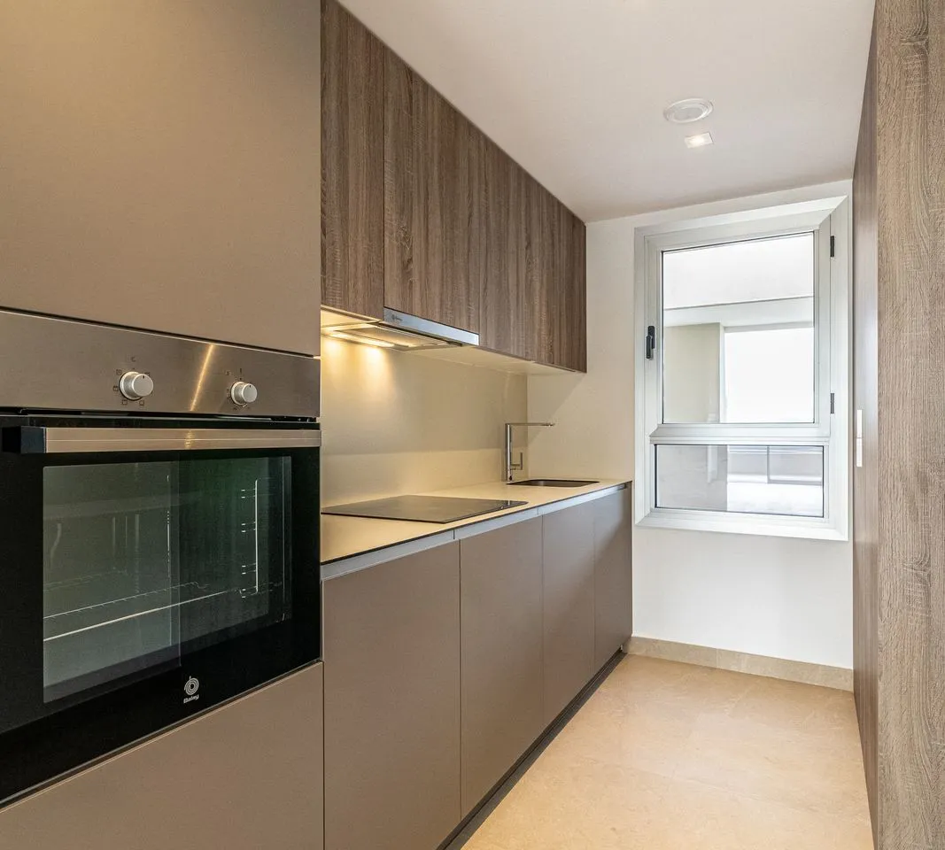 d8dfa1a1-6d1f-429c-a57e-c28cb313171e