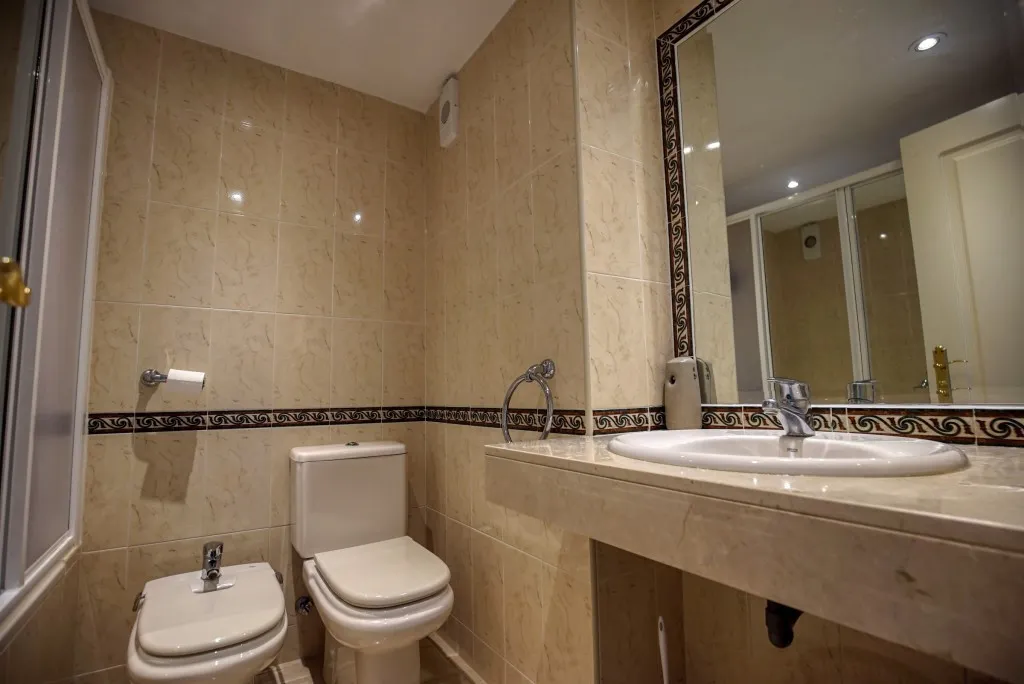 cbb3e2c6-e521-45f7-946c-f578e657ca84