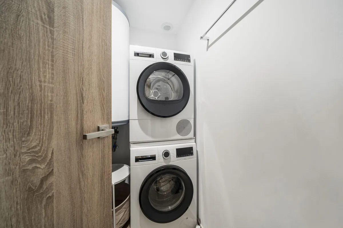 22668882-a67c-438c-aef1-cb321ae0a403