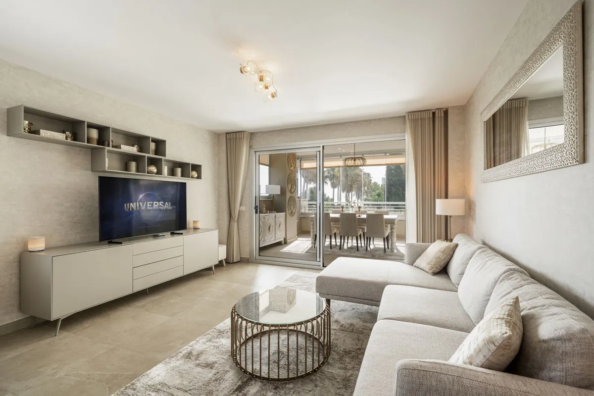 24288b9b-1b7d-4341-8921-2b3fe201b375