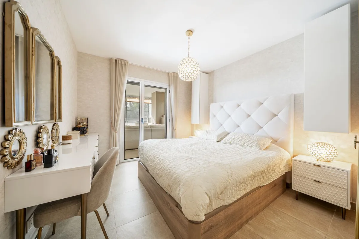 39b042af-dd5f-444e-9638-29e48afcf1f5