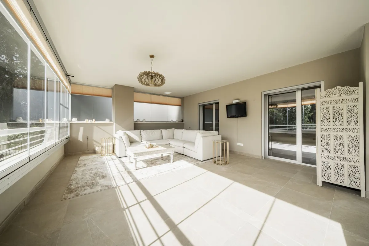 c0ae1d3c-568e-4261-bc31-eb07873af07f