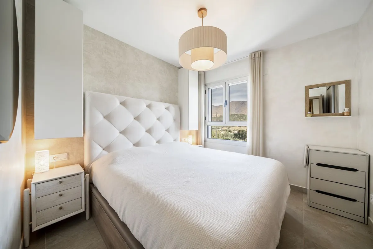 dfe0c89d-0763-4a5a-85dd-fb74e118d84d