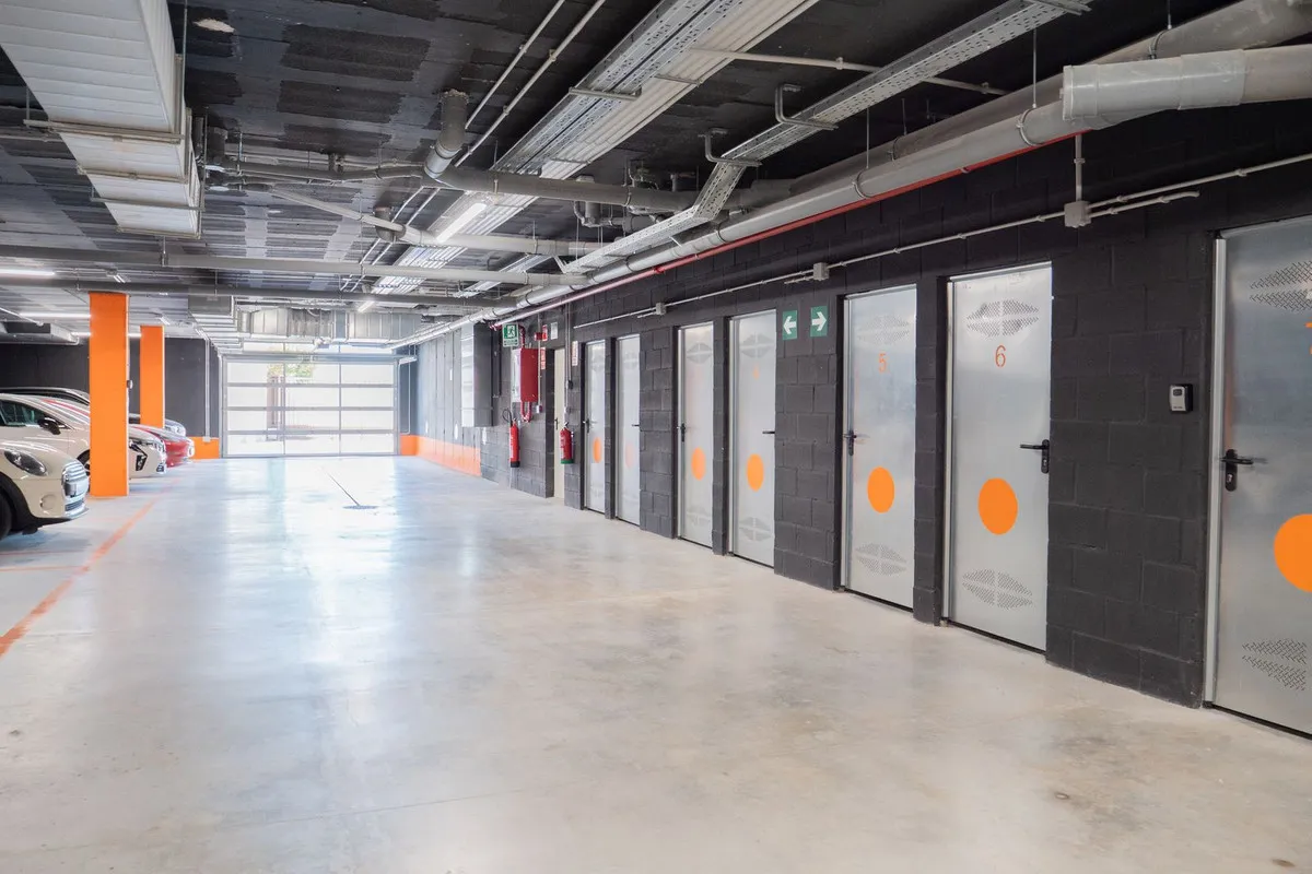 4db461f6-fb90-42e5-b977-7448c3a1c528