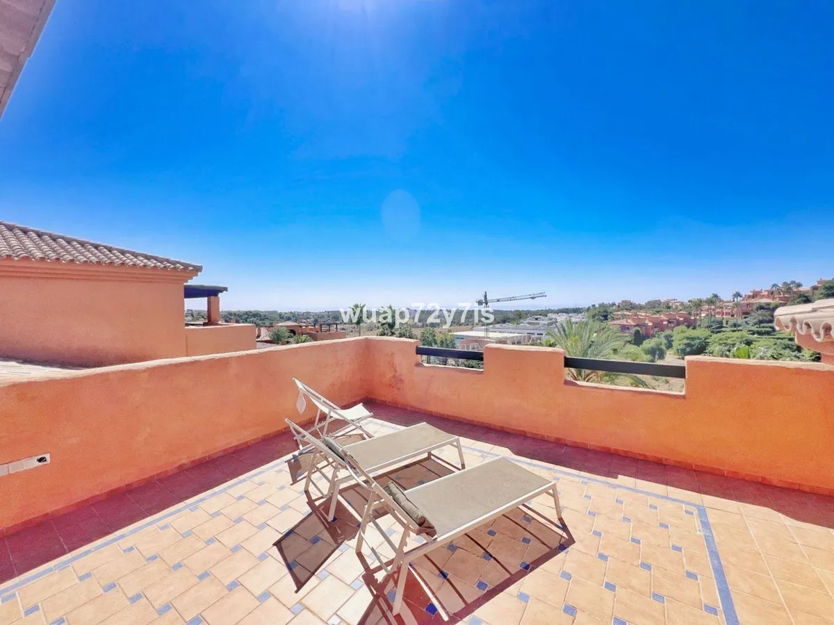 2e372c00-a6a2-48de-bddd-0a9a92232c09