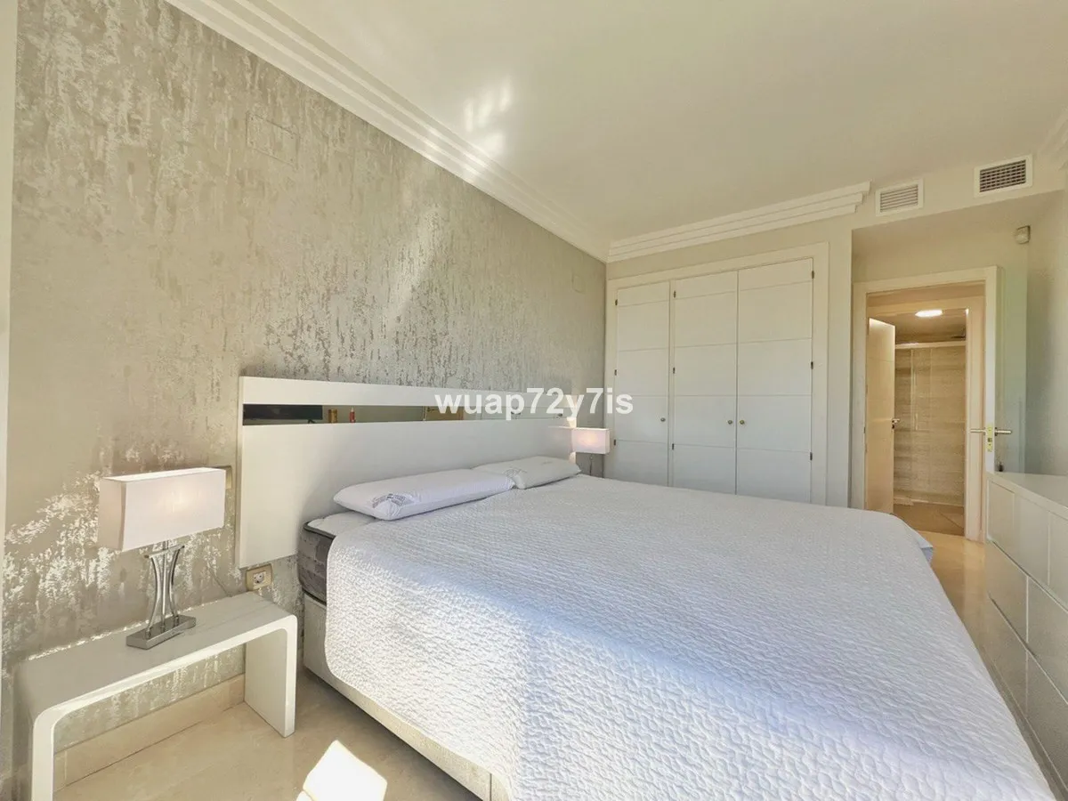 fcbf0d85-b782-4c79-8f66-13cd64f27d7f