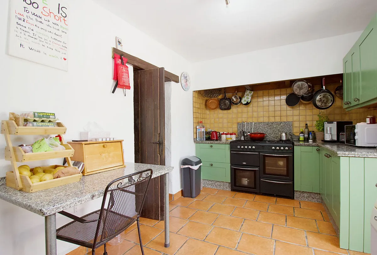 3e756653-6f39-4ebc-985a-0e7116b7a2af