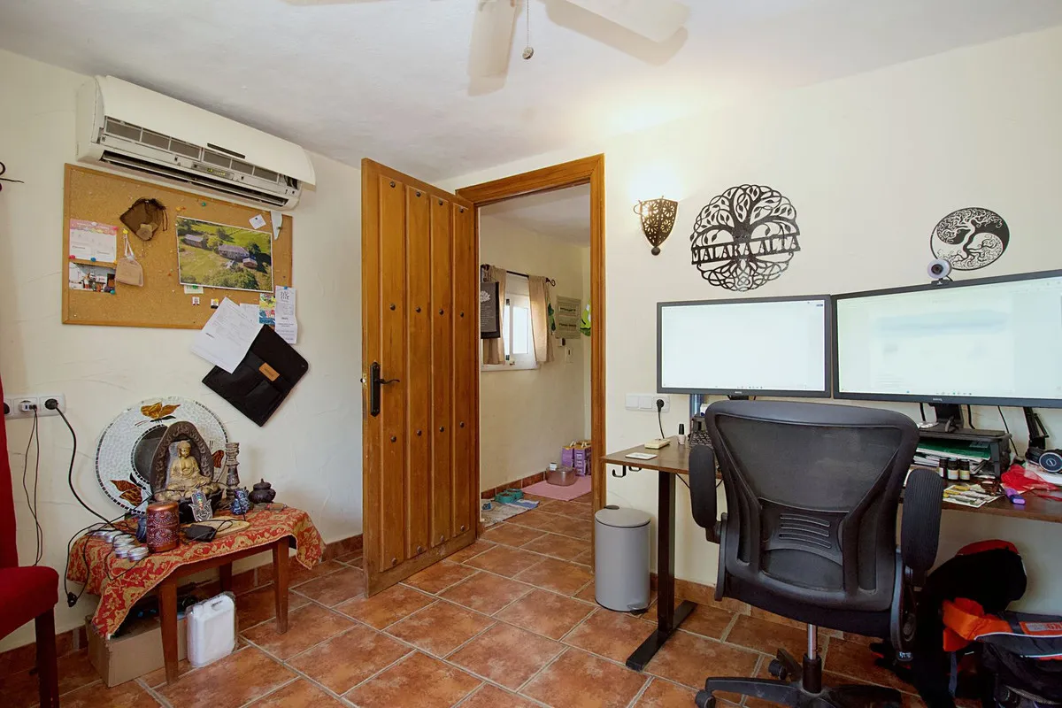 736aee7e-4913-4e4f-836d-1c0a03ec0876