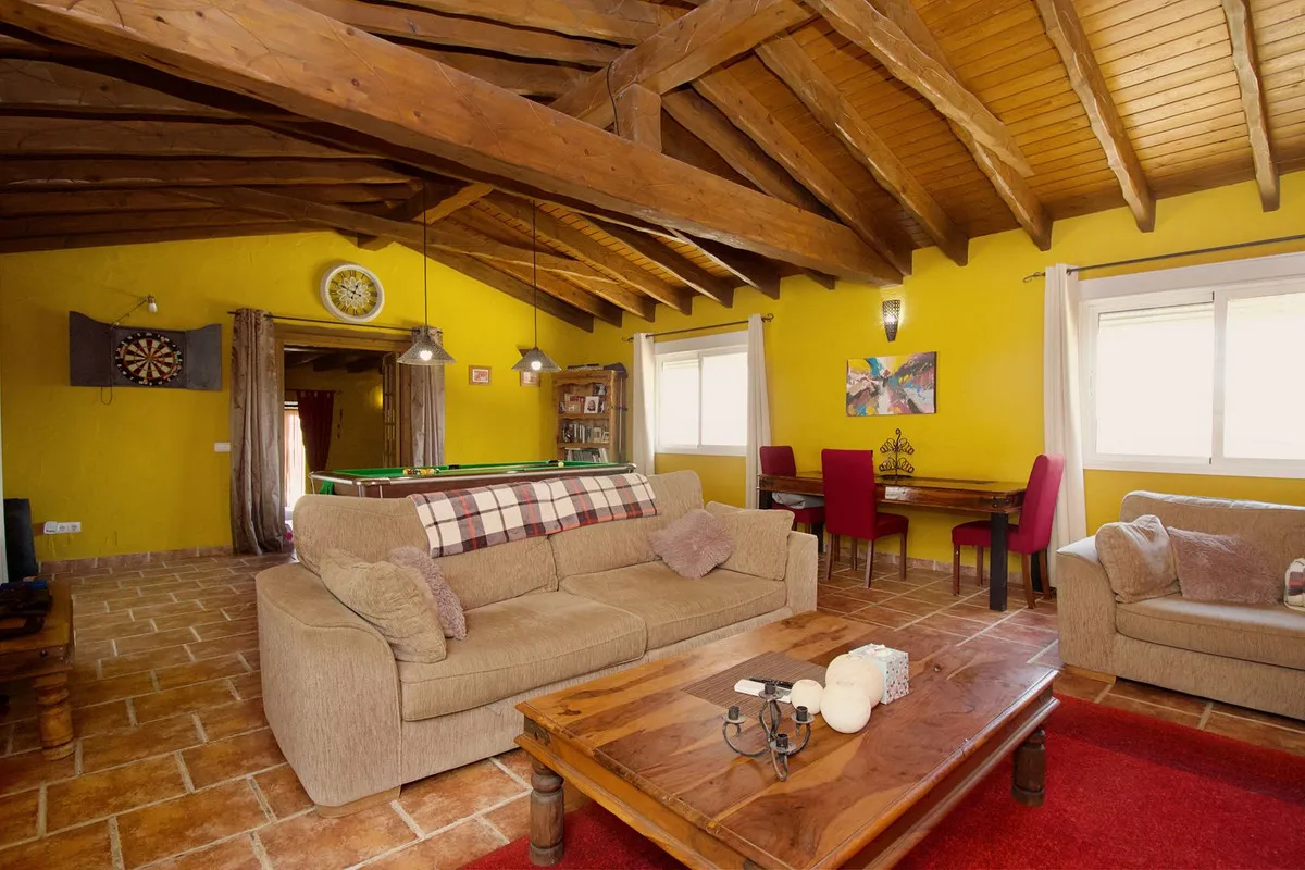 c84606ed-6151-4b8e-8624-a78ab3bf695c