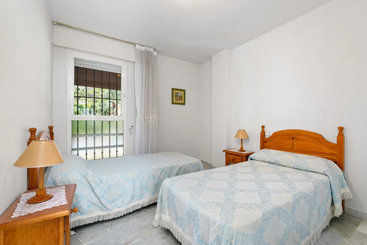 281e9c38-1faf-45b3-8c64-2ebf9f14acd8