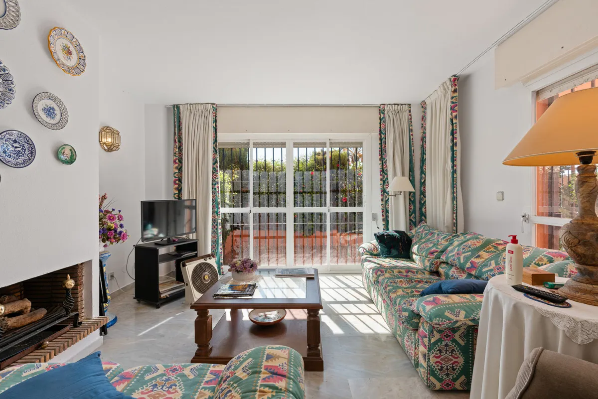 b0c3bb04-c0b5-4f4c-aa04-472ca3c4e902