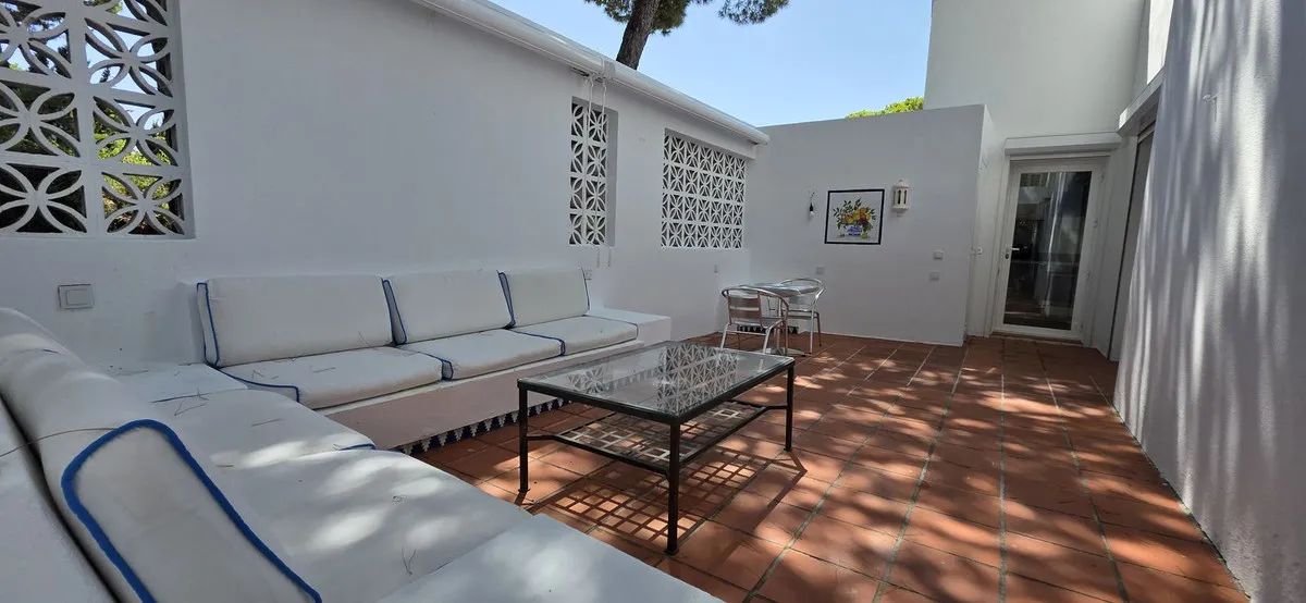 16098cdd-ccd3-42ec-a64f-eed7abd587ba