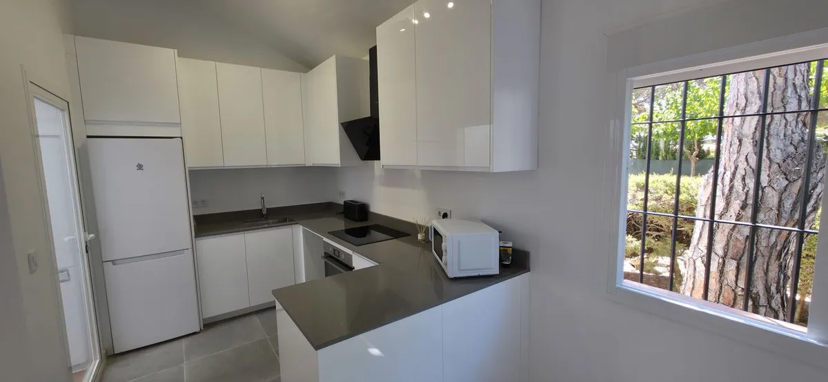 19c624a8-8ec1-4aec-b765-92a25a59d72d