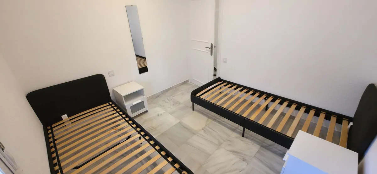 31dc03a5-21ff-4eee-ba82-7ac6b6d99966