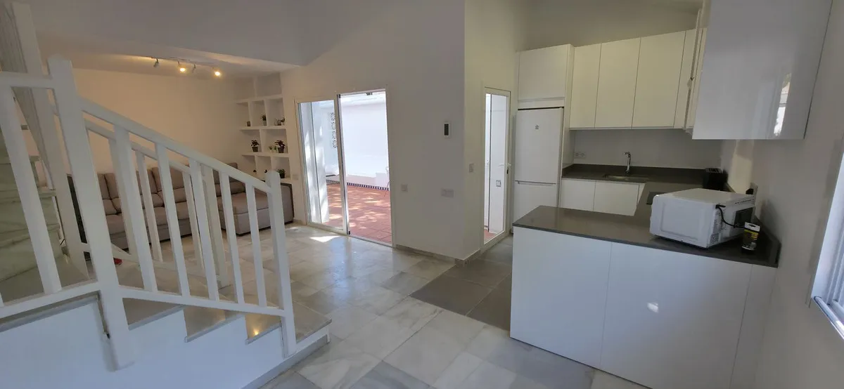 4836e8b4-e133-4777-a489-f3c0e6a98e04