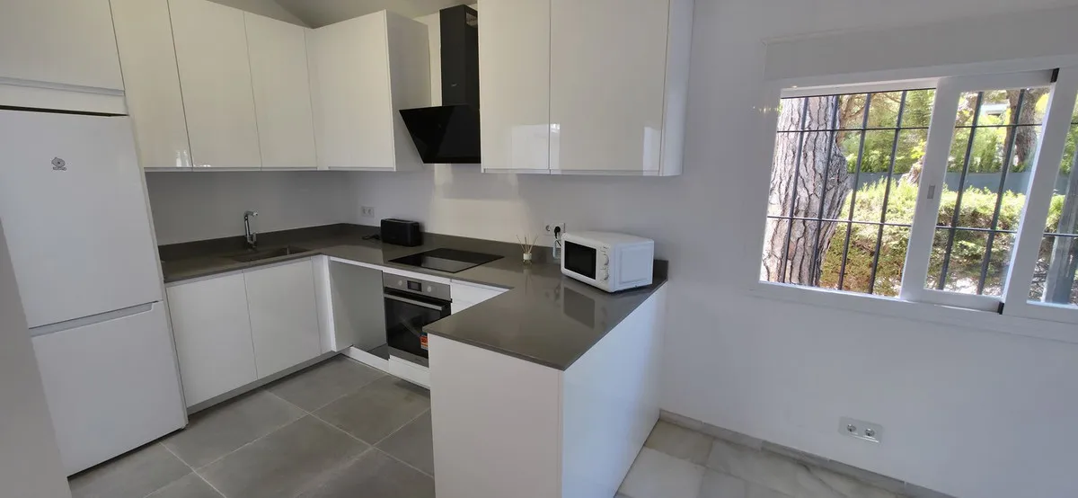 ad06356c-9f0b-47af-80b2-3348881cfa28