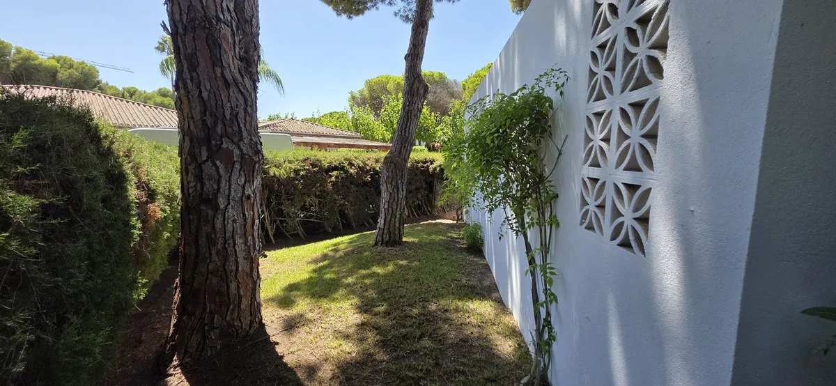 f9fe503f-e837-4e22-8bad-a9d9f961594a