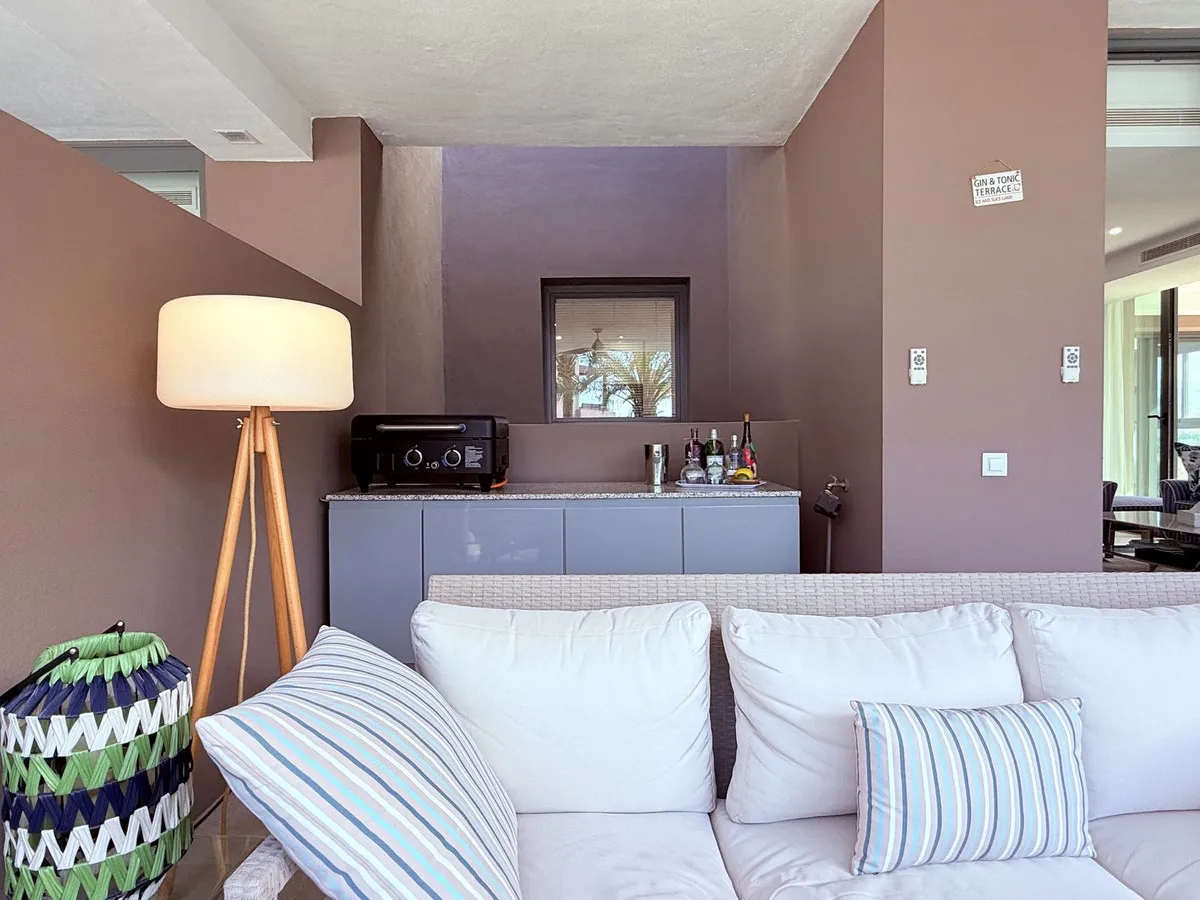 1005de56-6b32-4c65-8d25-590a8408ca0f