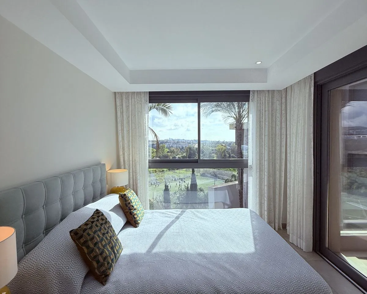 24d7db59-69ae-461c-8f04-eec9a05f5e7a