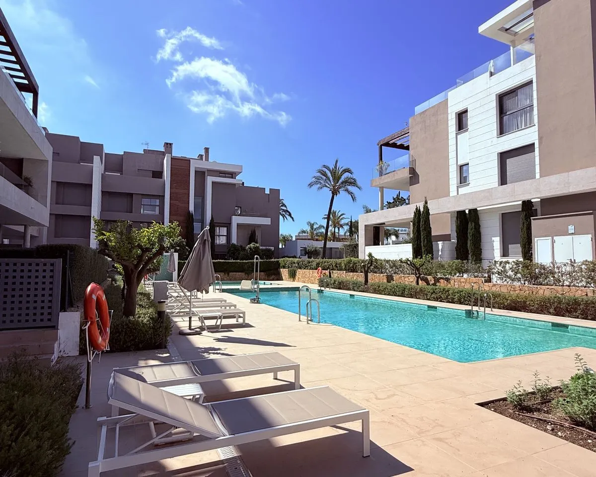 31082018-6f05-40d5-b502-35ed08737928