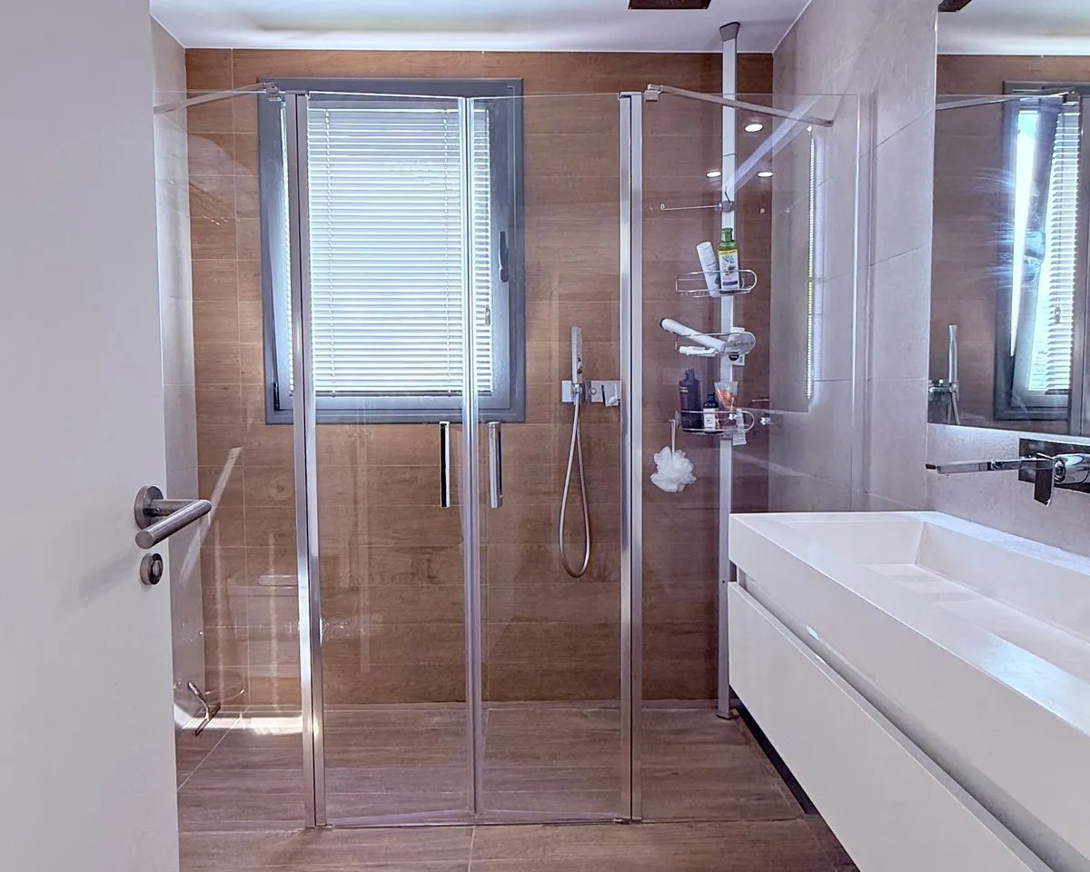 c306d54a-d699-4acb-ac4a-986d712e1130