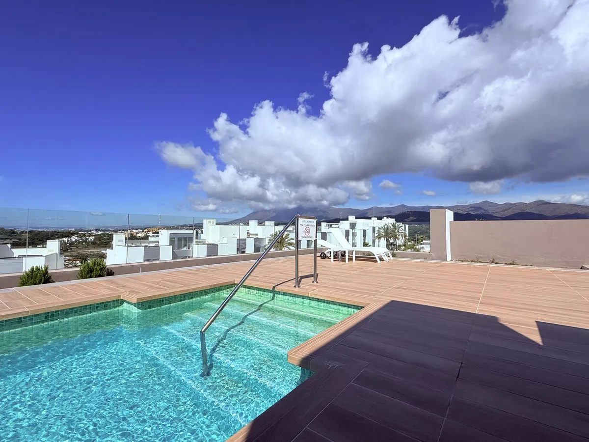 c3c2ae80-bba5-4806-bc07-ef6a1bd28c27