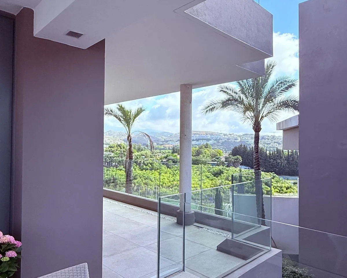 ec2f5e9b-3371-4d34-9780-4044f960c639