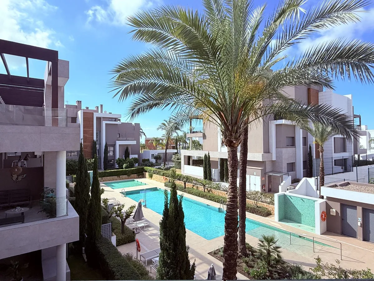 f7b06f01-511c-4e59-ae95-d8f917b3baf3