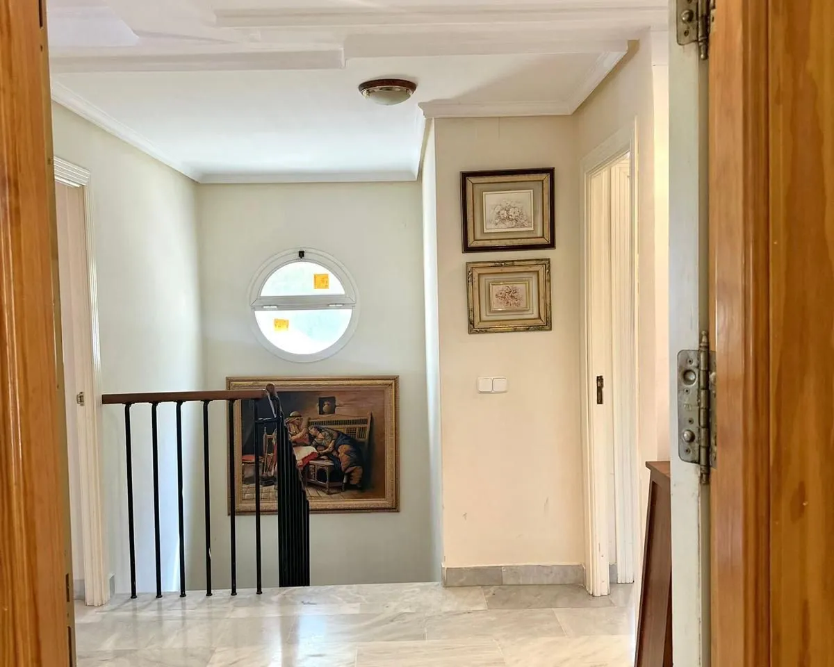 a4f9dbab-5aa2-4efc-b332-a1f22319c12f