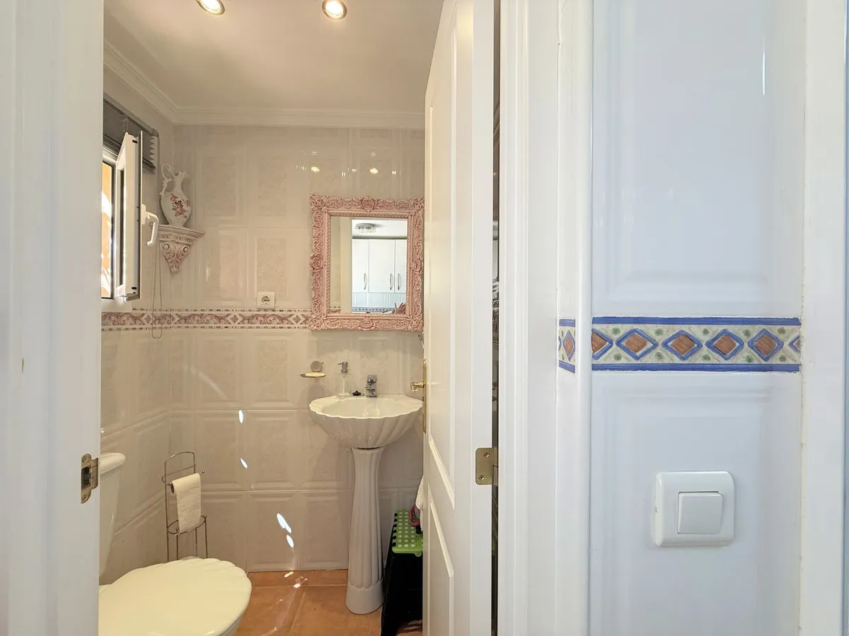 6bf87600-bf79-4fc8-82e0-4d234641f4dc