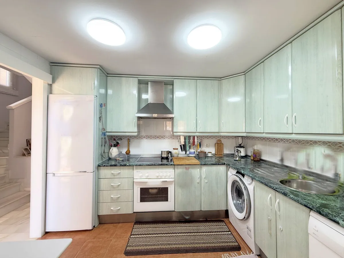 9005e75d-b327-4868-9b13-7d1f92e18236