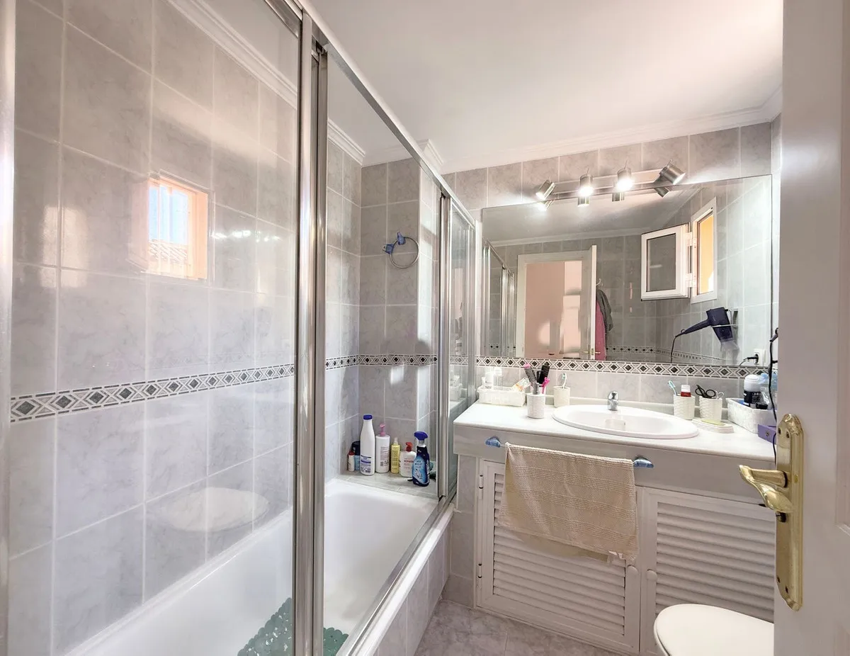 b77029bc-7b7e-44ce-91d4-df97058ffd24