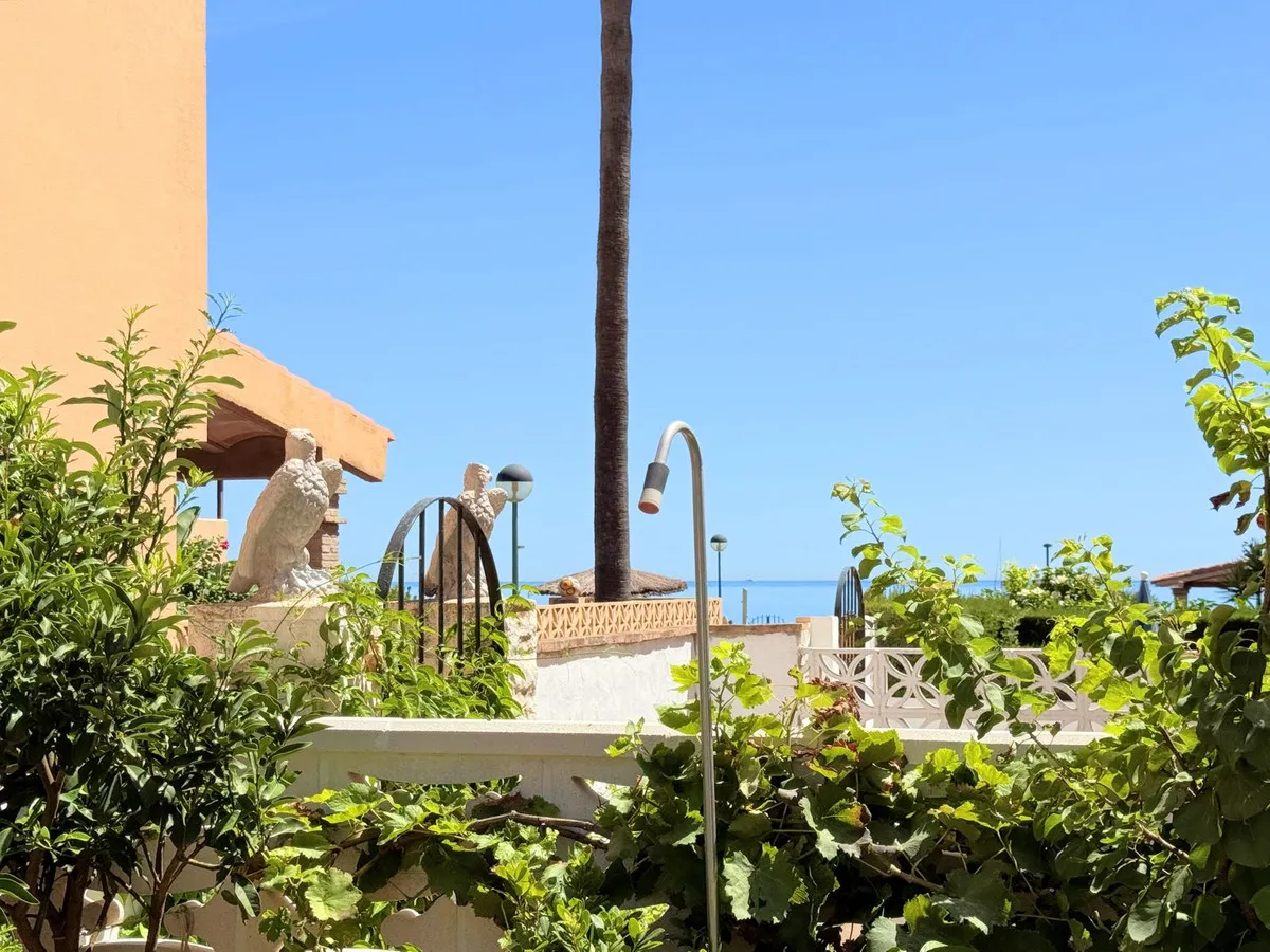 d85bf35a-9a6c-4483-9794-6b1f748cd51f