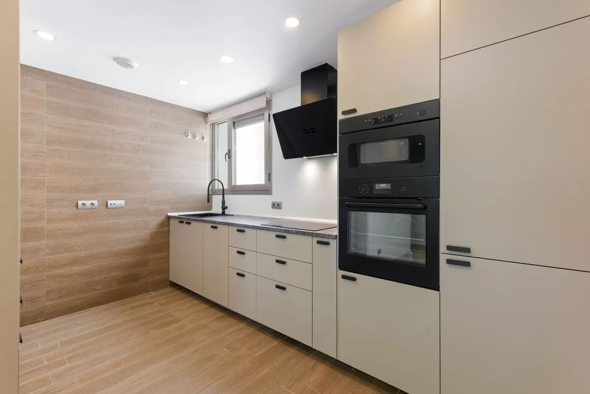 4bcb6155-7fdb-433b-9374-e9836bce6f79