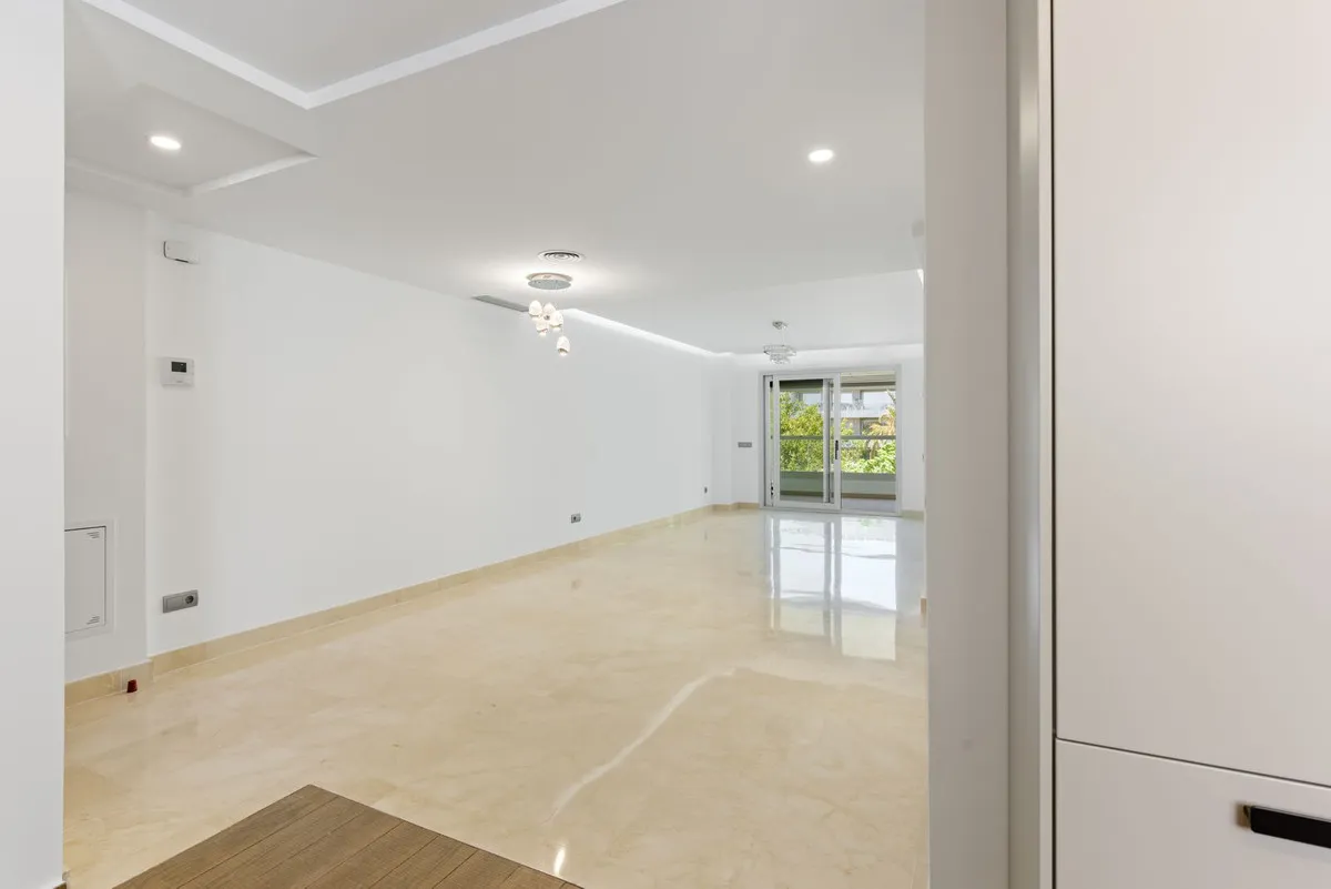 67c0f885-5c34-483e-92d3-af9111417eb8