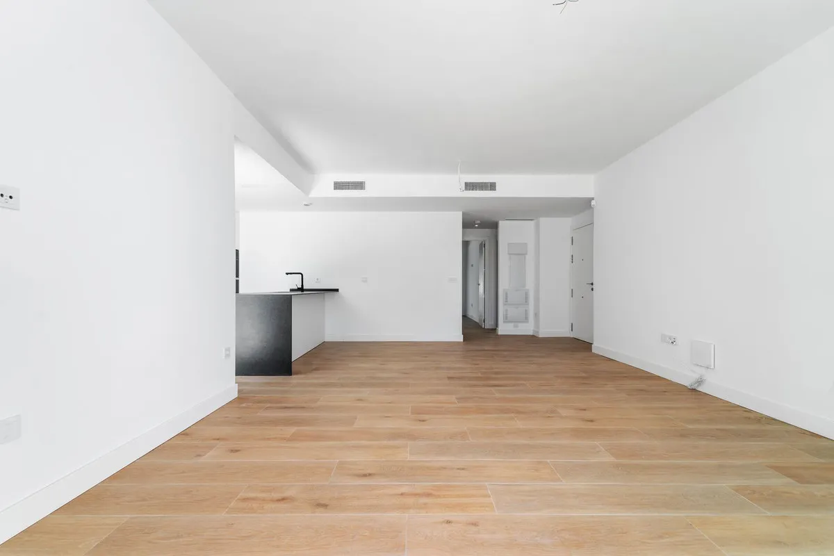 525e76b4-9891-41f3-a5e6-83be2e1d656c