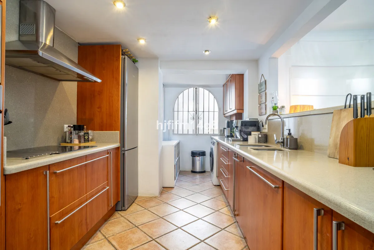 5a67fdbc-b84f-4224-937c-f856519a0b7e