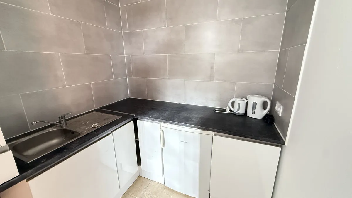 1f5af3e8-1135-4c31-801c-8c4a0f77db99