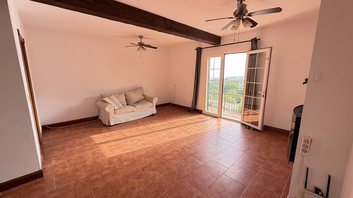 6cb55dd9-f3b6-46a7-a45d-3f362c6a693d