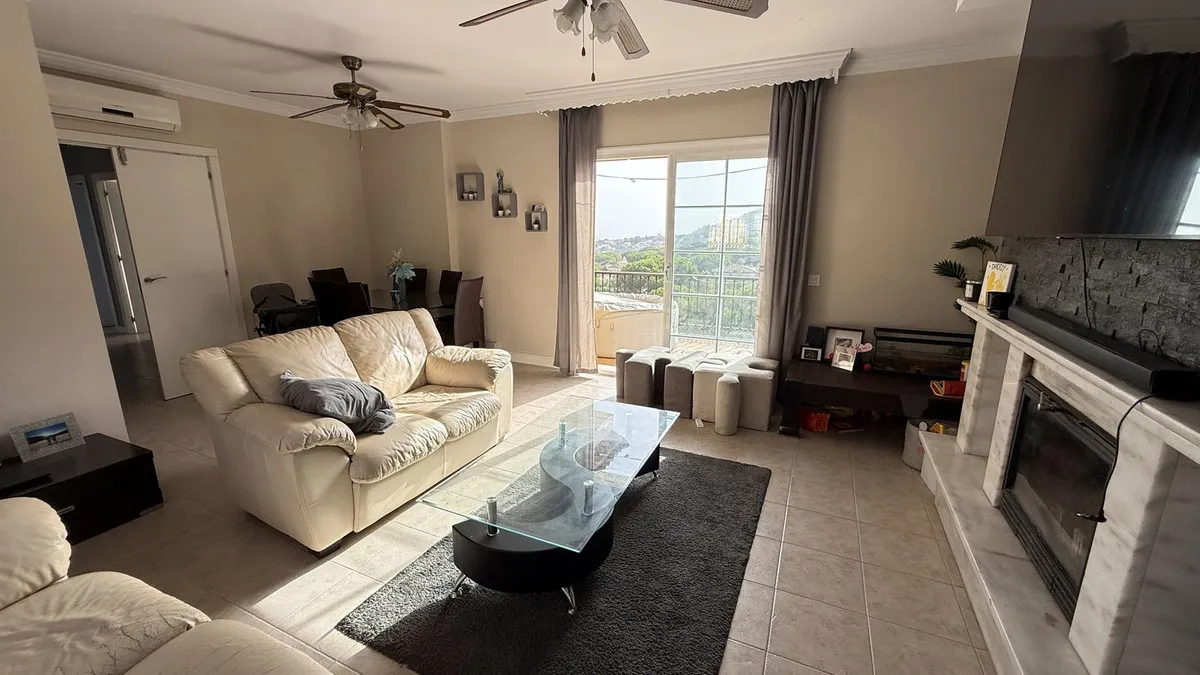 d12335e6-02a7-4b38-9af5-7e13434ac35a