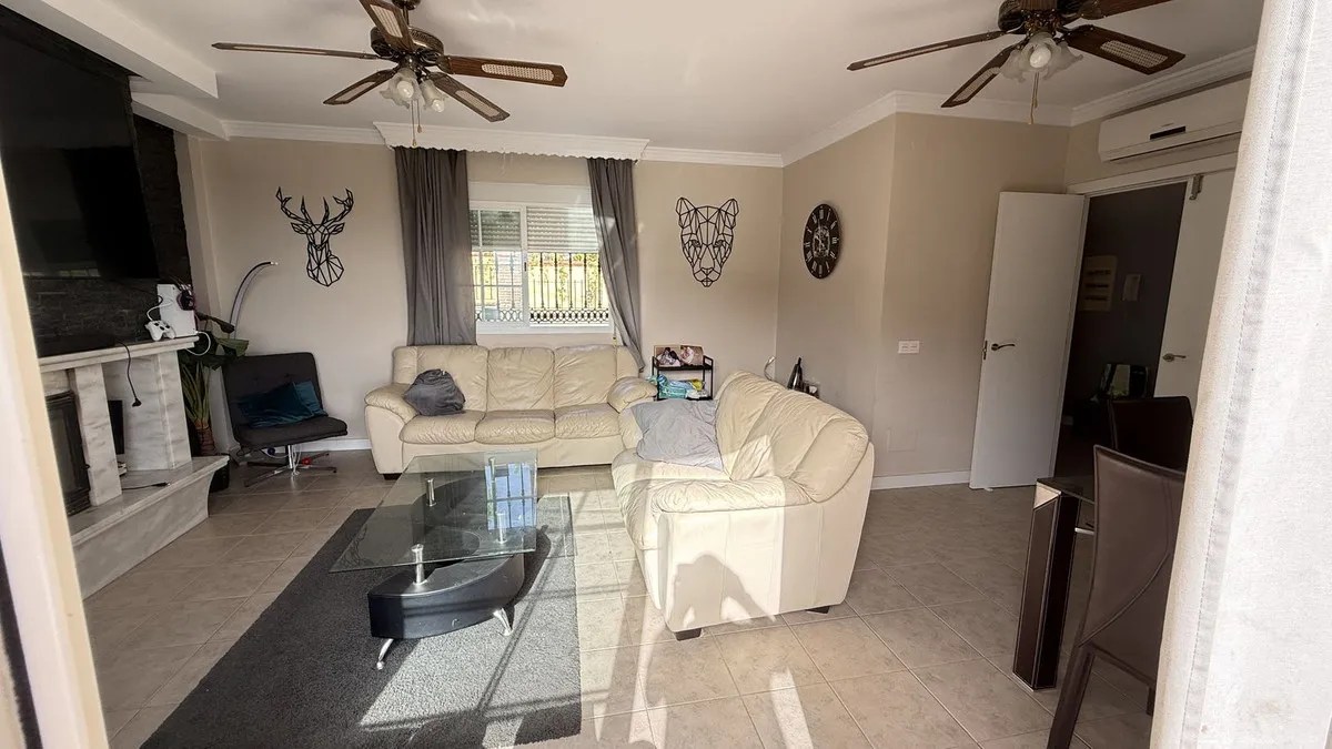 dbed741f-b720-4592-ba83-e610eca0a1b8