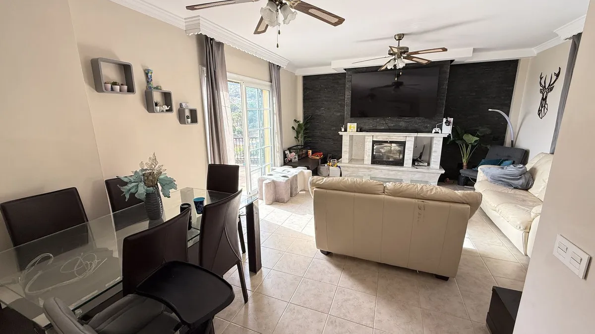 e44e94a3-cf59-4658-9a62-2bbbcbd53d00