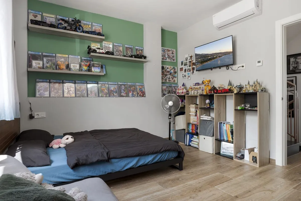 6bab8ba3-d699-46ed-a1d6-fd193b2791d3