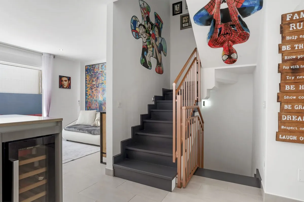 f91228a6-324b-42dc-a4fc-514a81252273