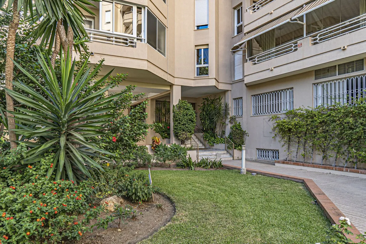 861b740c-274f-4c58-8de1-1cd62b0d0d76