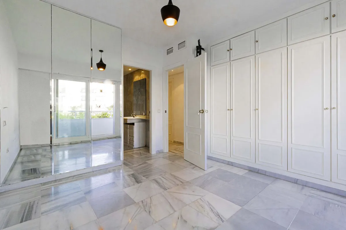 78ff8222-f074-49b9-9da9-660299ab5f2c