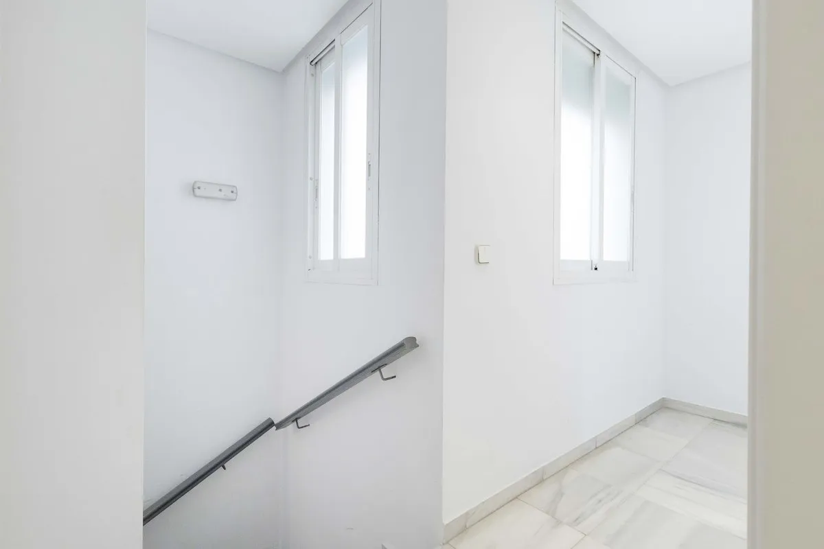 8e4ffa65-2045-411f-a163-25c2fb658fef