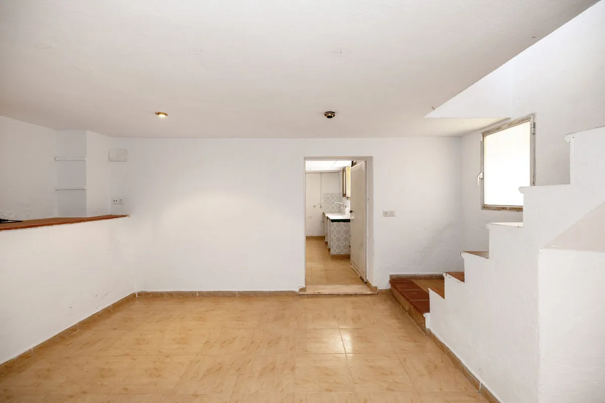 203dd742-4919-4a39-818f-e21269fe7566