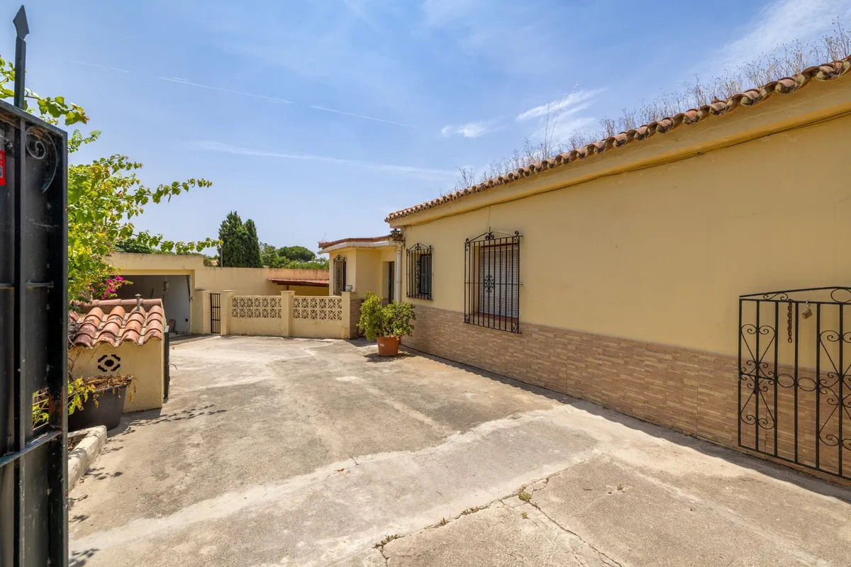 30e03aae-bd39-4f19-b5ef-046f672b7ed8